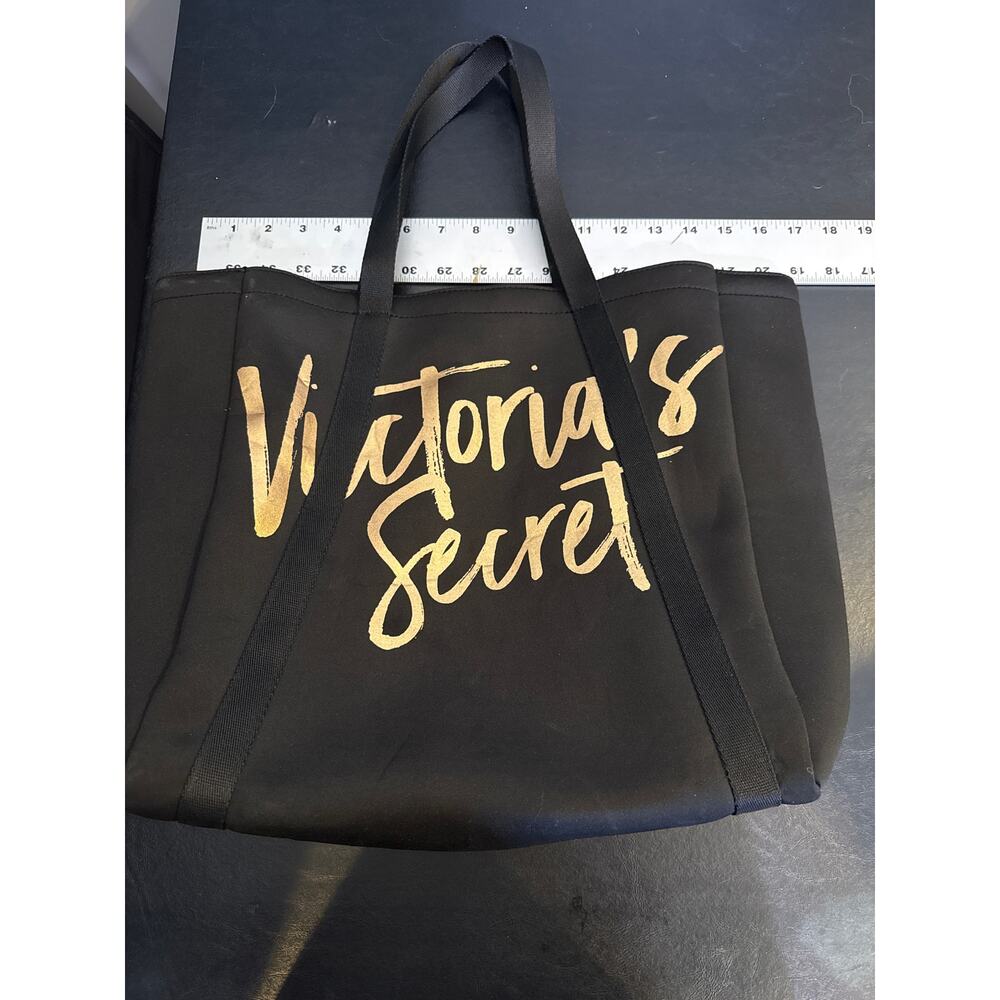 Victoria's Secret Insulated Travel Tote  Beach Cooler Bag Carry All Black